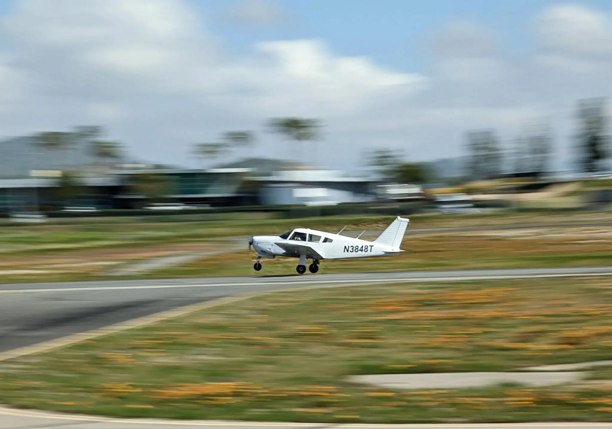 in-flight-cfi-and-student-fly-over-los-angeles-ca