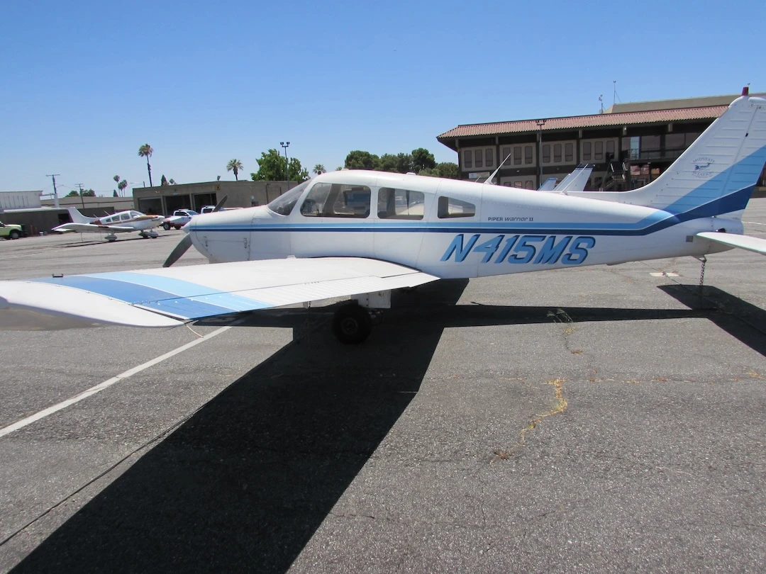 side-of-piper-warrior-at-redlands-airport-REI